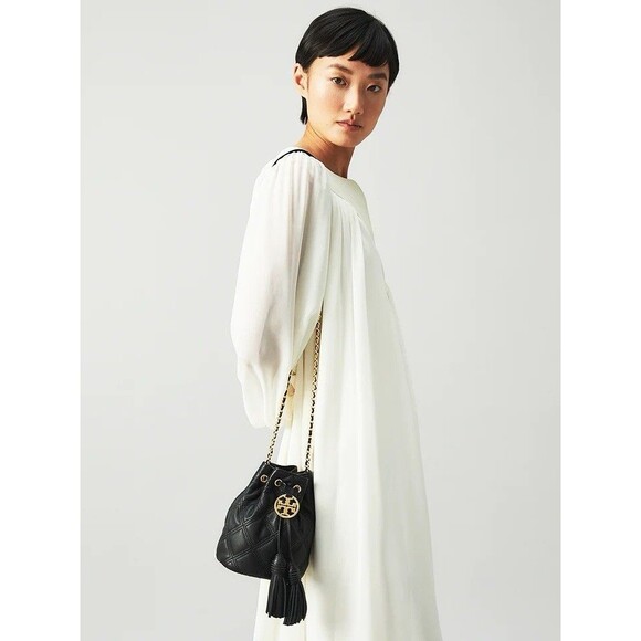 Tory Burch Fleming Mini Soft Quilted Leather Bucket Bag Crossbody Black Gold NWT - Picture 14 of 16